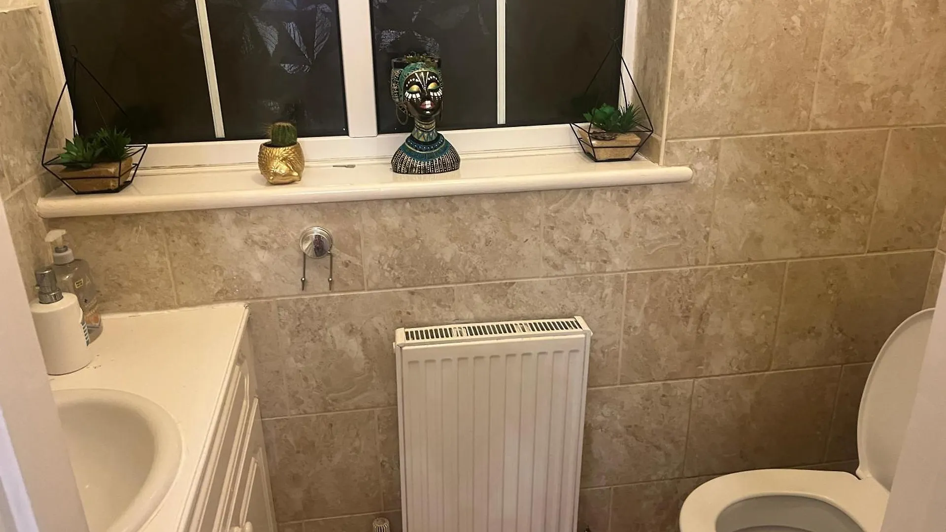 Double Room In Canvey Island With Shared Bathroom Hadleigh  Guest house Hadleigh (Essex)
